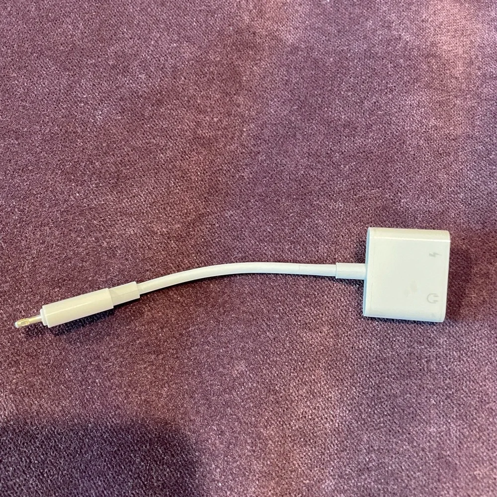 Adapter for iPhone